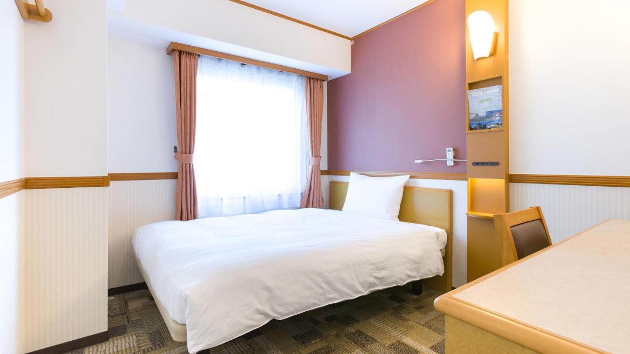 Toyoko Inn Osaka Semba Higashi Exterior foto
